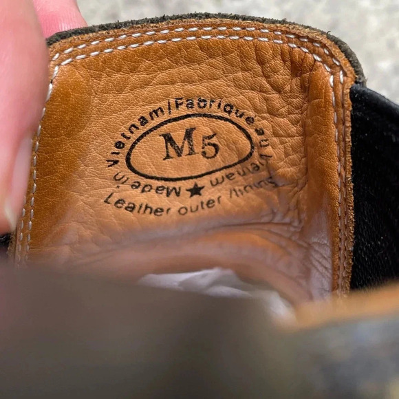 John  Fluevog Passage Cairo Chelsea Boot, size 5 - Picture 9 of 13